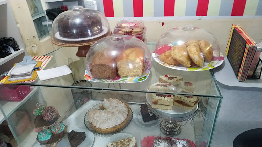 DELICIAS Y DETALLES PASTELERIA FINA