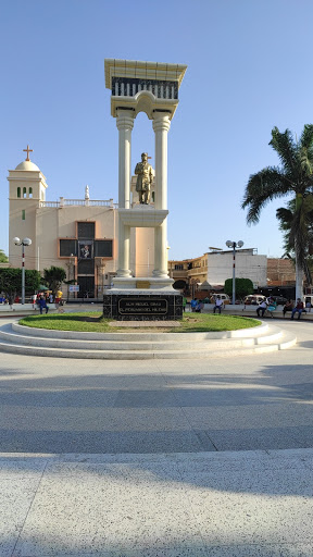 Plaza de Armas De Talara