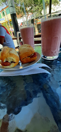 Snack Juguería Delicias